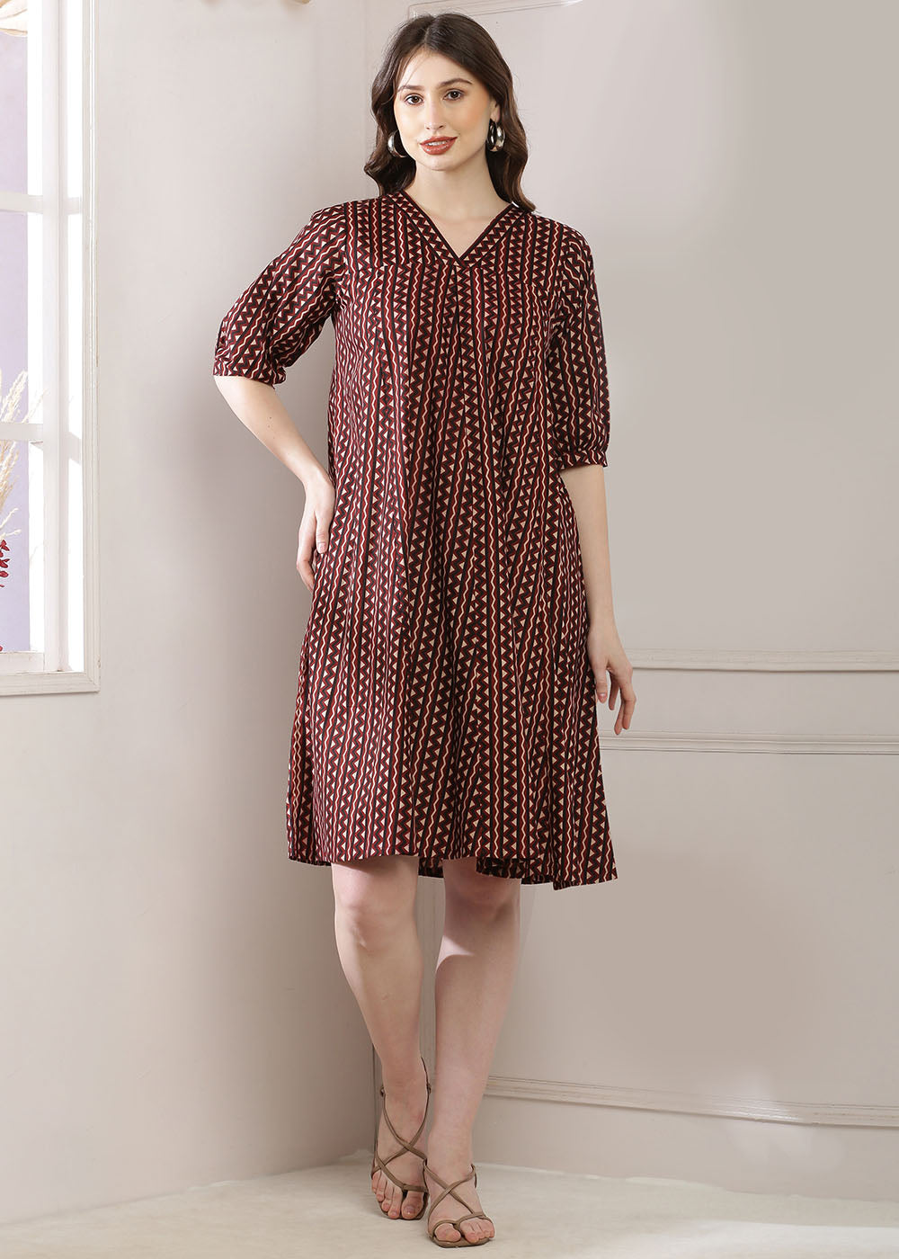 Dress In Kali Style With Maroon And Black Colors