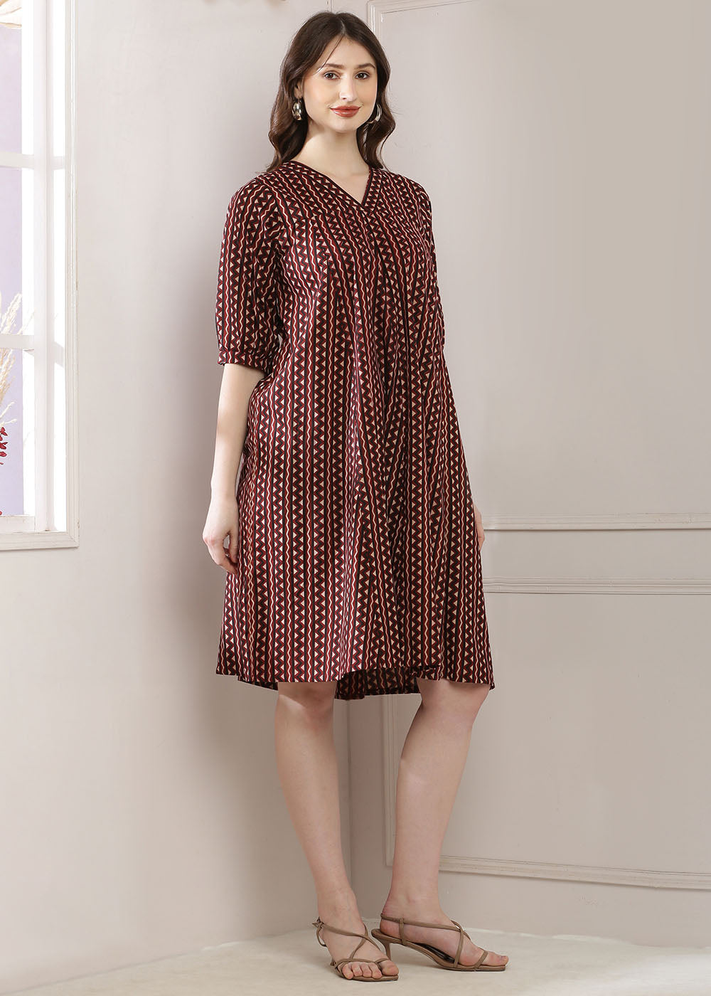 Dress In Kali Style With Maroon And Black Colors