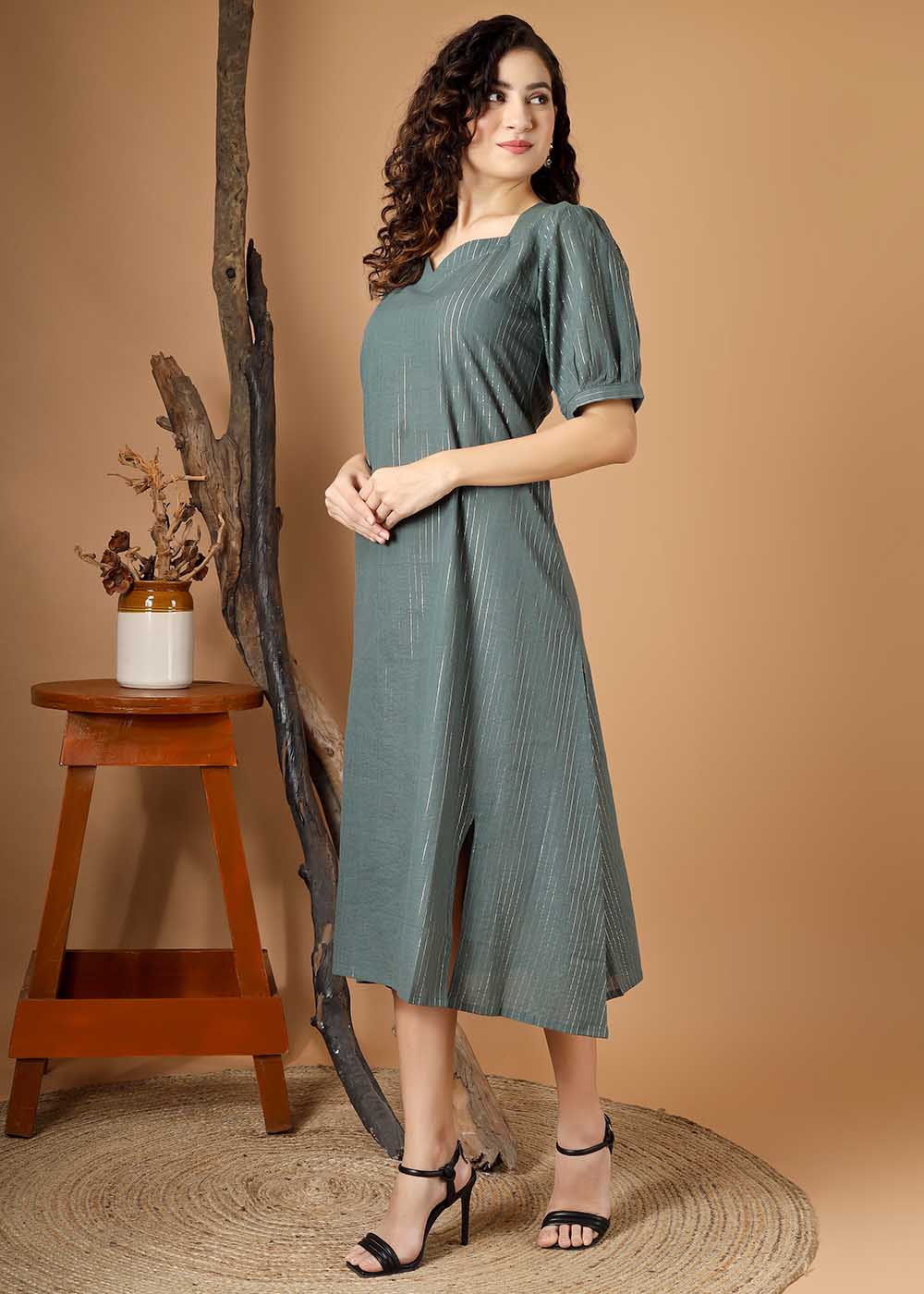Jamdani Zari Dress With Front Slit