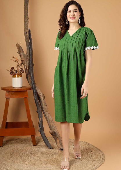 Gorgeous Green Dress Knife Pleats On Yoke