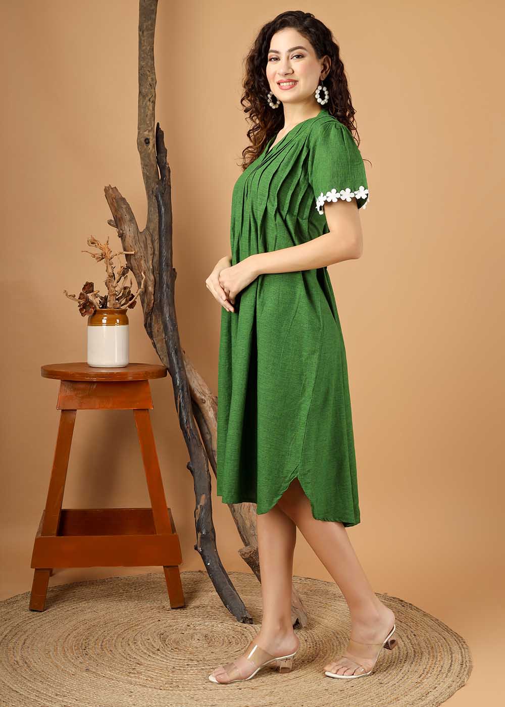 Gorgeous Green Dress Knife Pleats On Yoke