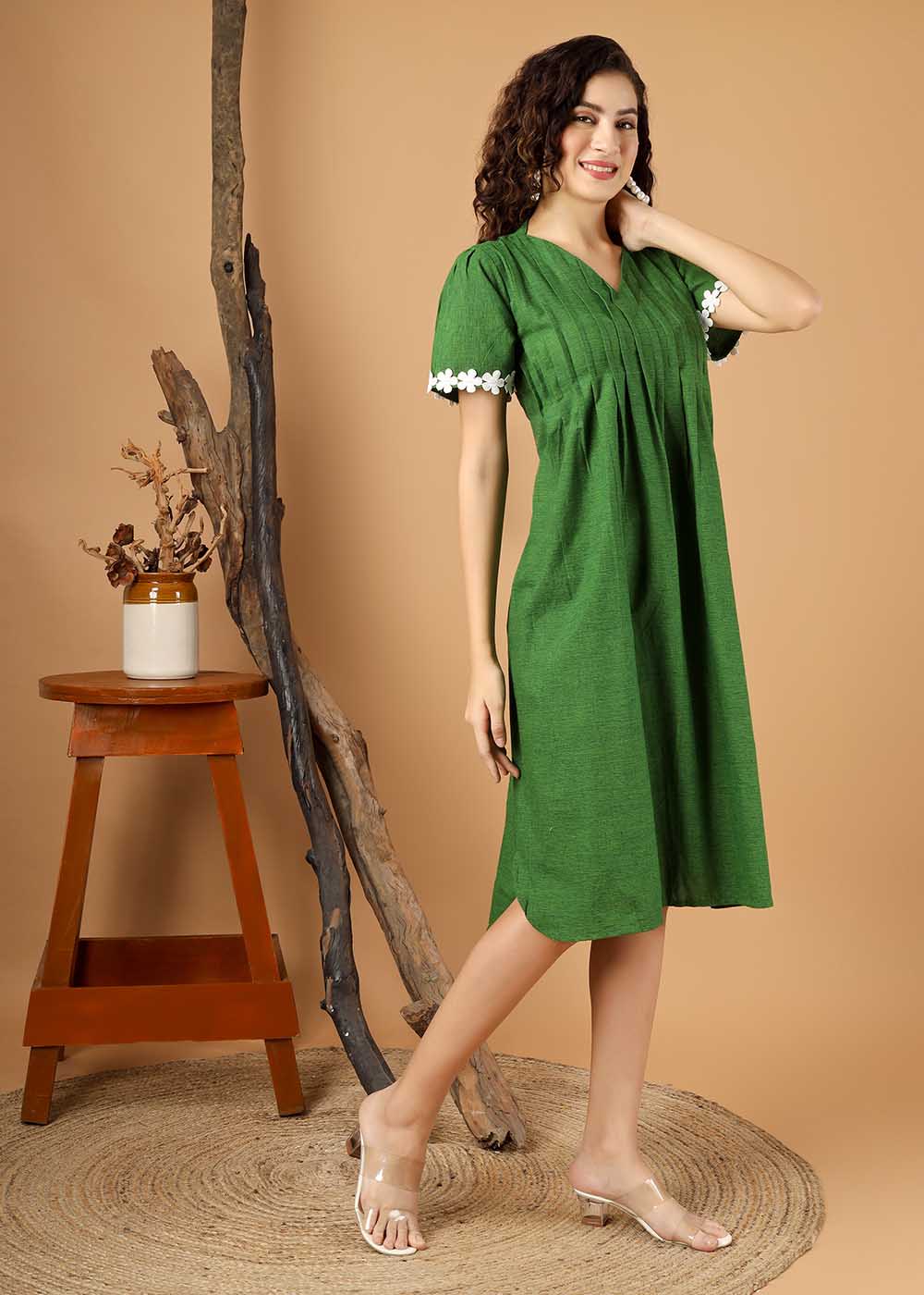 Gorgeous Green Dress Knife Pleats On Yoke