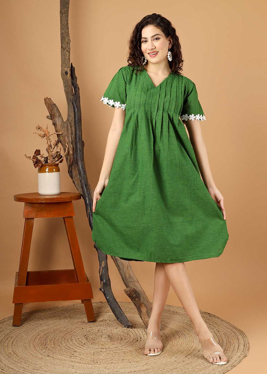 Gorgeous Green Dress Knife Pleats On Yoke